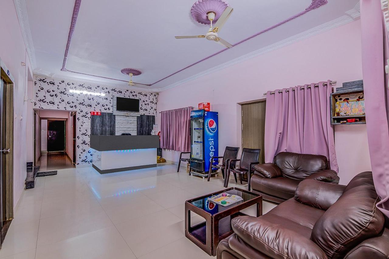 Oyo 8929 Stay Siddhartha Residency Jalāripeta Exterior foto